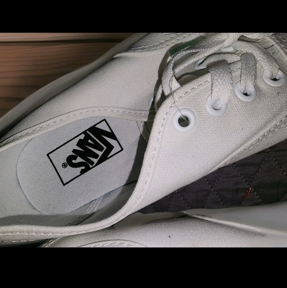 Vans Women's White and Green Checkered Sneakers Size 7 - Picture 6 of 15